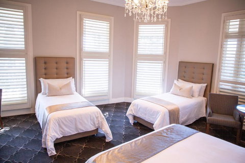 Royal Hotel Randwick - Accommodation Main Beach 1