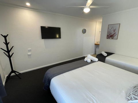 Royal Hotel Motel Scone - Accommodation Main Beach 2