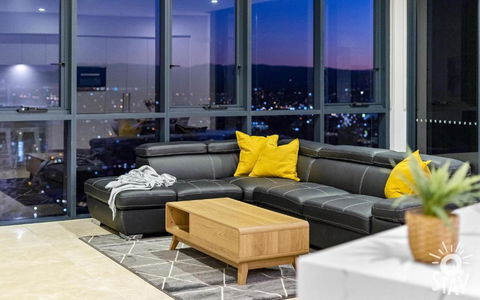 Ruby - 2 Bedroom Penthouse In Surfers Paradise! - Accommodation Main Beach 0