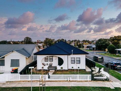 Ruby By Whiskey June - Accommodation Main Beach 0
