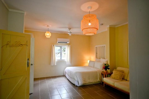 Rumah Biru - Accommodation Main Beach 1