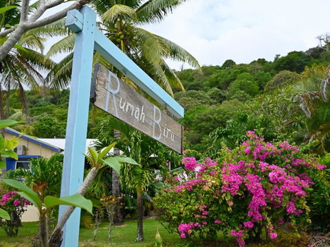 Rumah Biru - Accommodation Main Beach 0