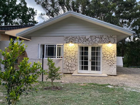 Rural Granny Flat - Pet Friendly - Accommodation Main Beach 0