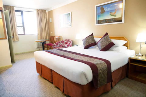 Ryde Inn - Accommodation Main Beach 3