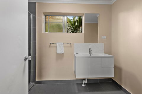 S1 Motel - Accommodation Main Beach 1