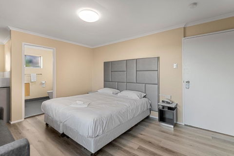 S1 Motel - Accommodation Main Beach 2