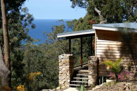 Sacred Mountain Retreat - Accommodation Main Beach 2