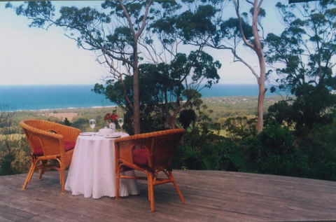 Sacred Mountain Retreat - Accommodation Main Beach 0