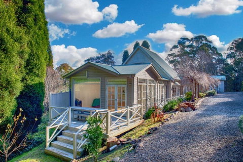 Sage Manor Bowral - Accommodation Main Beach 0