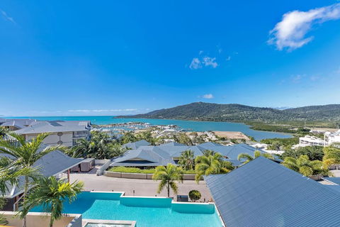 Sails On The Sea - Club Wyndham - Accommodation Main Beach 0