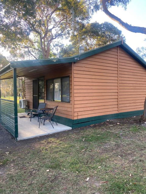 Sale Caravan Park - Accommodation Main Beach 1