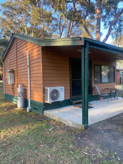 Sale Caravan Park - Accommodation Main Beach 2