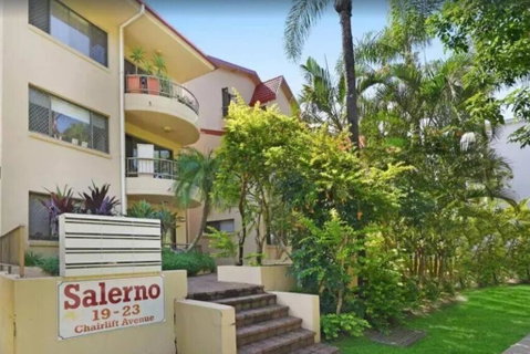 Salerno - Hosted By Burleigh Letting - Accommodation Main Beach 1