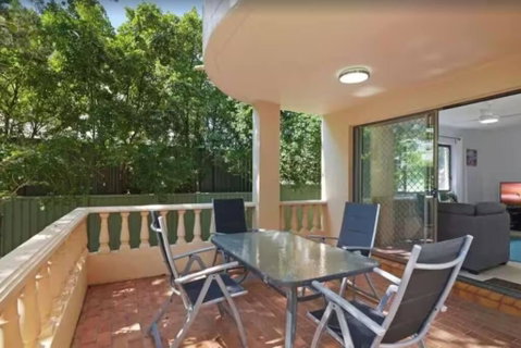 Salerno - Hosted By Burleigh Letting - Accommodation Main Beach 2