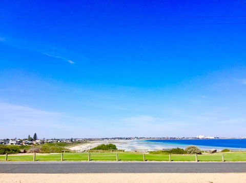 SALT @ North Beach WALLAROO (absolute Beachfront) - Accommodation Main Beach 0