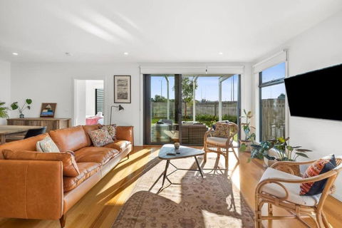 Saltbush By The Park - Accommodation Main Beach 0