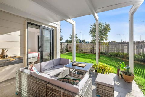 Saltbush By The Park - Accommodation Main Beach 2