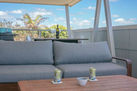 Saltwater - Accommodation Main Beach 3