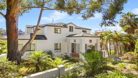 Saltwater Accom Holidays - Accommodation Main Beach 1
