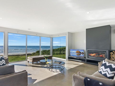 Saltwater Lodge - Accommodation Main Beach 0