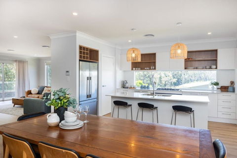 Saltwood - Accommodation Main Beach 1