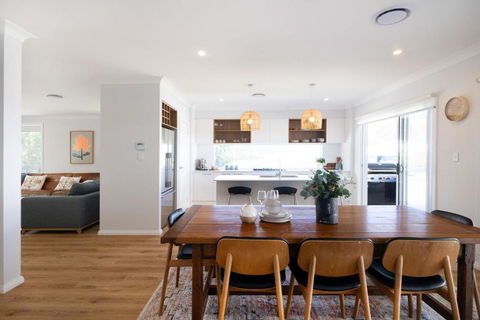 Saltwood - Accommodation Main Beach 2