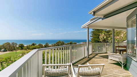 Salty Air Beachside Cottage At Killcare - Accommodation Main Beach 0