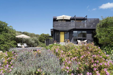 Salty Breeze - Accommodation Main Beach 0