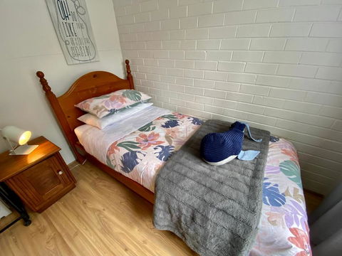 Salty Grape Apartments - Accommodation Main Beach 3