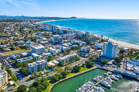 Salty Kisses @ Riverdance - 3 Bedroom Apartment - Accommodation Main Beach 1