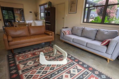Samsara Farm Cottage - Stunning Hinterland Oasis - Accommodation Main Beach 3