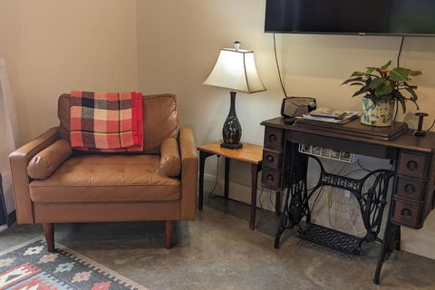 Samsara Farm Cottage - Stunning Hinterland Oasis - Accommodation Main Beach 2