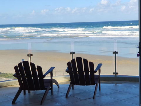Sanbah-Surf, Views, Beach - Accommodation Main Beach 0
