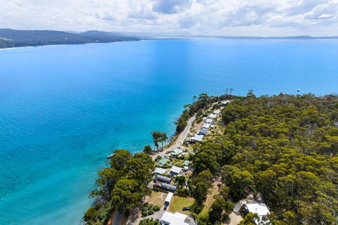 Sanctuary - Bruny Island - Accommodation Main Beach 3