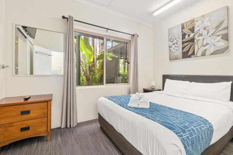 Sanctuary Resort Motor Inn - Accommodation Main Beach 3