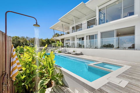 Sanctuary Spaces - Sundowner - Accommodation Main Beach 2