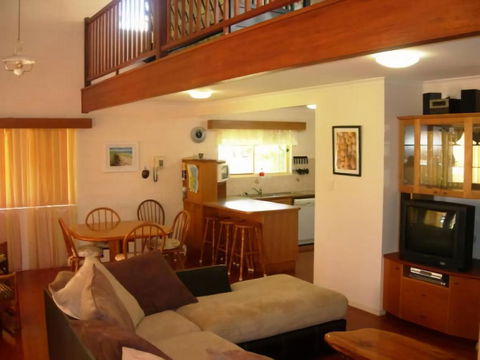 Sand Piper Cottage Rainbow Beach - Accommodation Main Beach 2