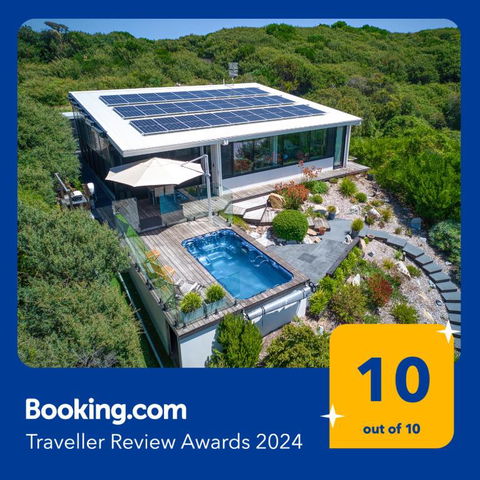 SALT Luxury Couples Villa - Accommodation Main Beach 1