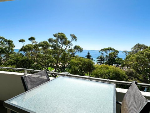 Rockingham Waterfront At Nautilus - Accommodation Main Beach 3