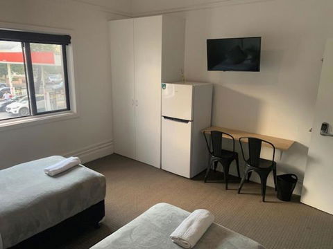 Sandy Bottoms Guesthouse - Accommodation Main Beach 1
