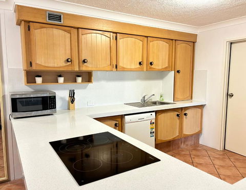 Sandbar Unit 402 - Accommodation Main Beach 2