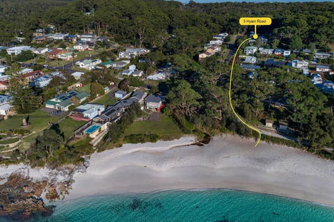 Sandlines At Hyams Beach - Accommodation Main Beach 1