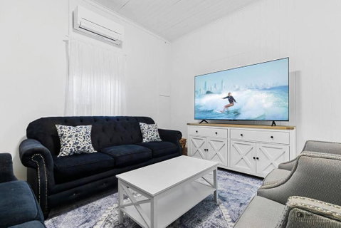 Sandown Beachside Cottage - Accommodation Main Beach 1
