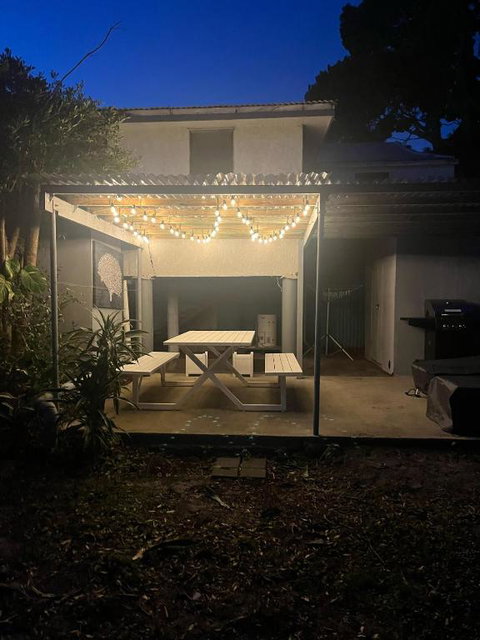 Sandown Beachside Cottage - Accommodation Main Beach 0