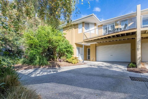Sandpiper 5 - Close To Town And Beach - Accommodation Main Beach 0