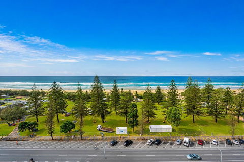 Sandpiper Broadbeach - Accommodation Main Beach 0
