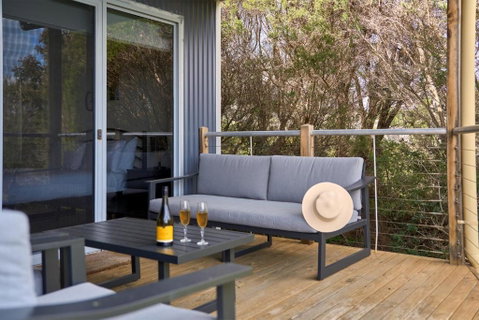 Sandpipers Beach - Accommodation Main Beach 3