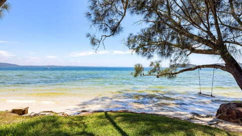 Sandranch - 123 Foreshore Dr - Accommodation Main Beach 0