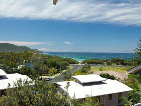 Sands - Accommodation Main Beach 0