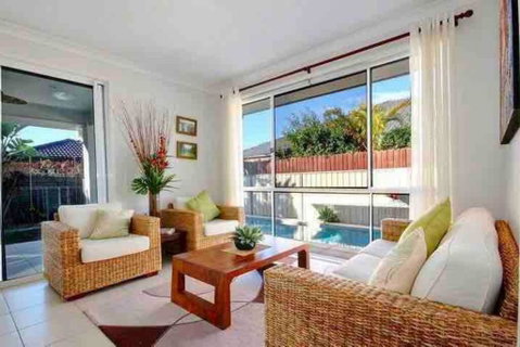 Sandstone Point Luxury 5 Bedroom Home - Accommodation Main Beach 1